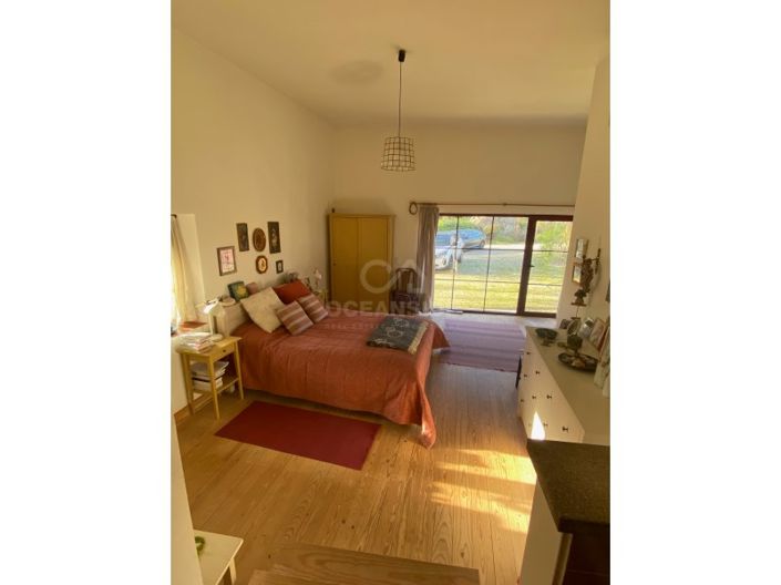 Image No.8-5 Bed House for sale