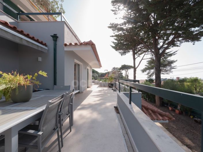 Image No.10-3 Bed Apartment for sale