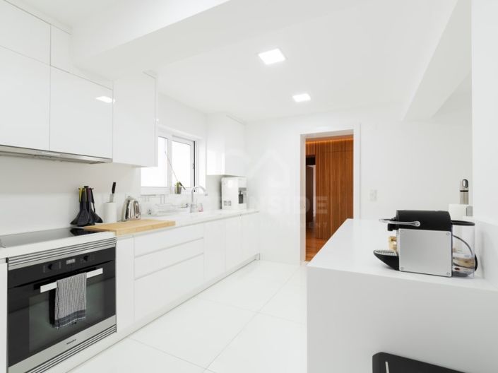 Image No.12-3 Bed Apartment for sale