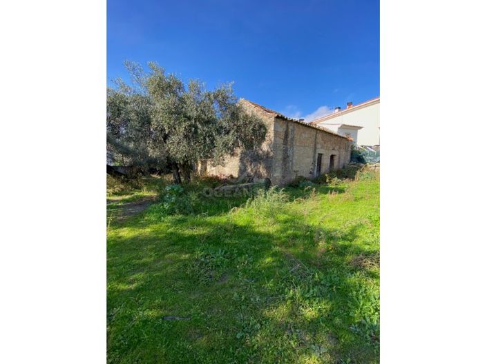 Image No.16-10 Bed House for sale