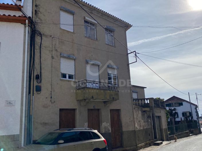 Image No.18-10 Bed House for sale