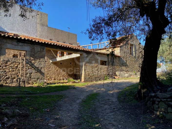 Image No.23-10 Bed House for sale