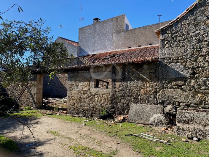 Image No.6-10 Bed House for sale