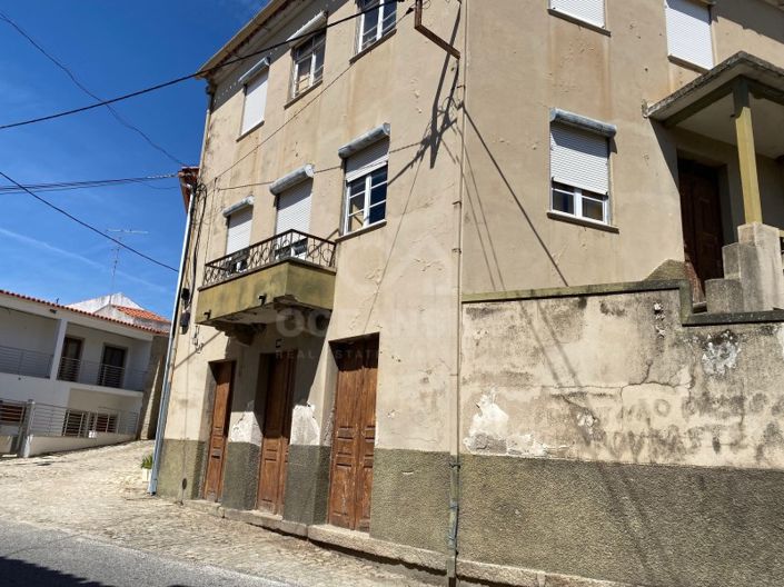 Image No.11-10 Bed House for sale