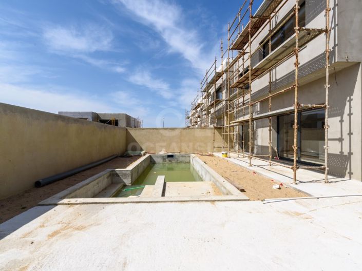 Image No.9-4 Bed House for sale