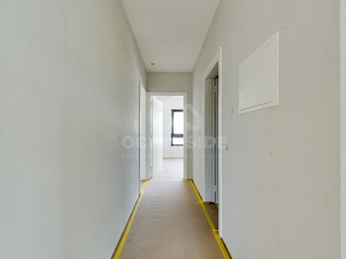 Image No.12-4 Bed House for sale