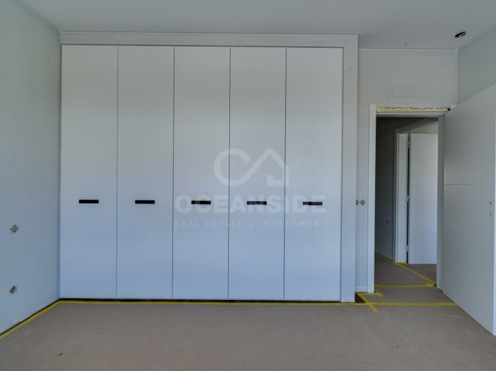 Image No.22-4 Bed House for sale