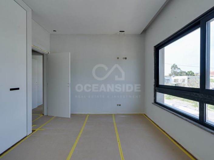 Image No.23-4 Bed House for sale