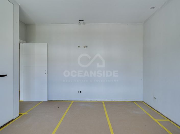 Image No.27-4 Bed House for sale