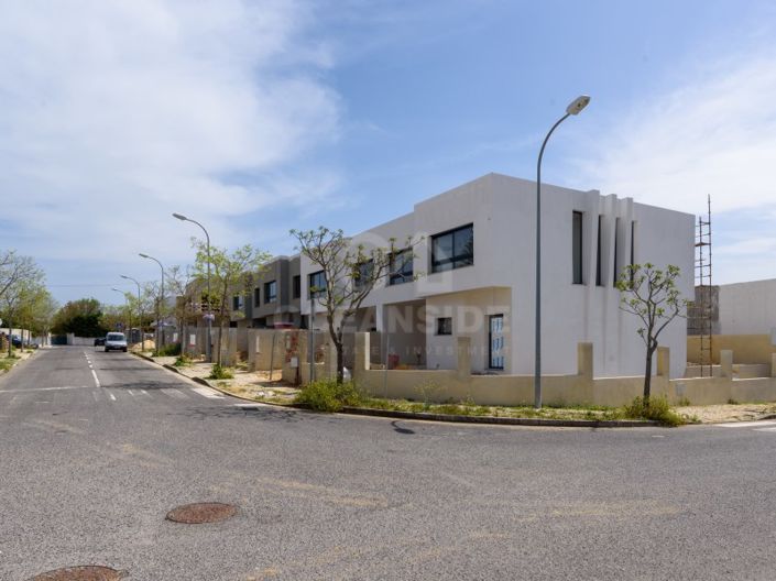 Image No.29-4 Bed House for sale