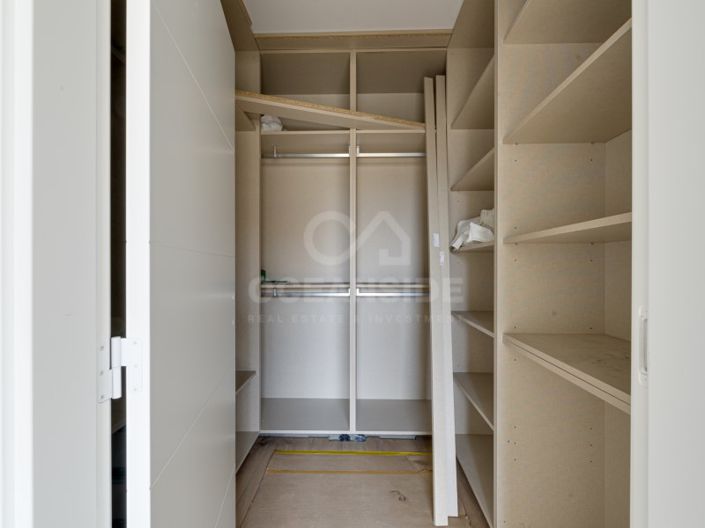 Image No.21-4 Bed House for sale