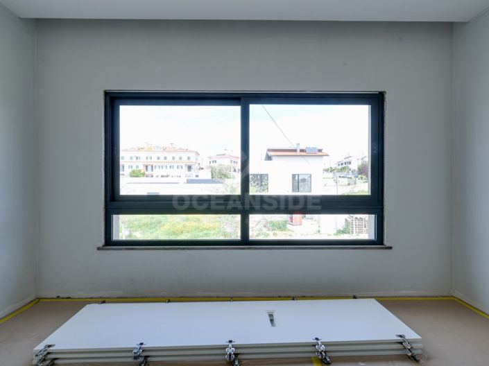 Image No.27-4 Bed House for sale