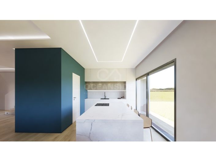 Image No.8-4 Bed House for sale