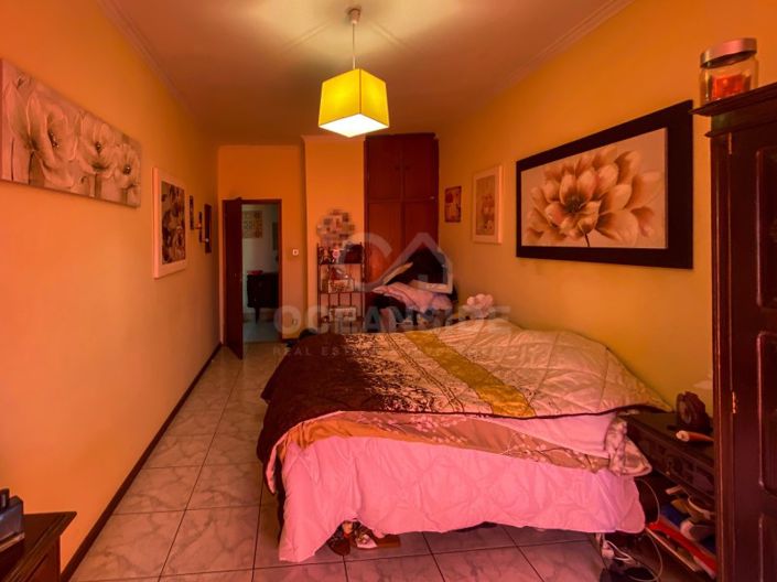 Image No.19-3 Bed House for sale