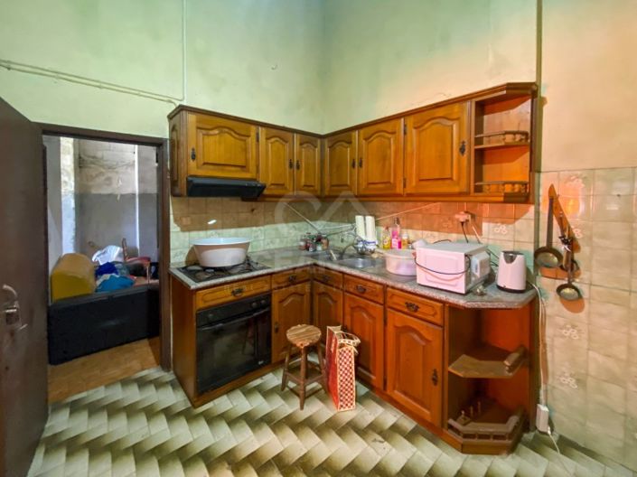 Image No.42-3 Bed House for sale