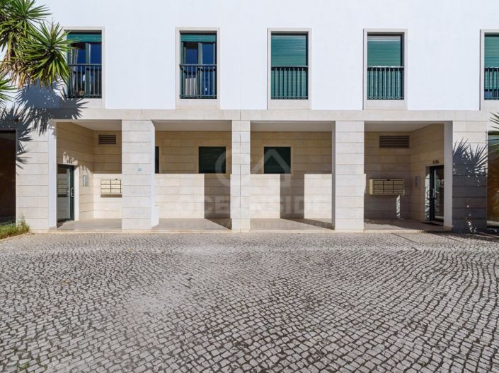 Image No.40-1 Bed Apartment for sale