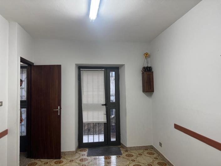 Image No.9-4 Bed Townhouse for sale