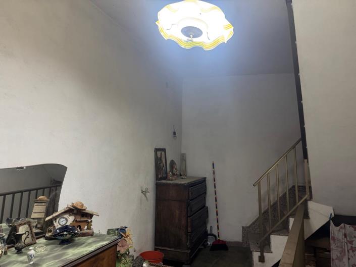 Image No.24-5 Bed Townhouse for sale