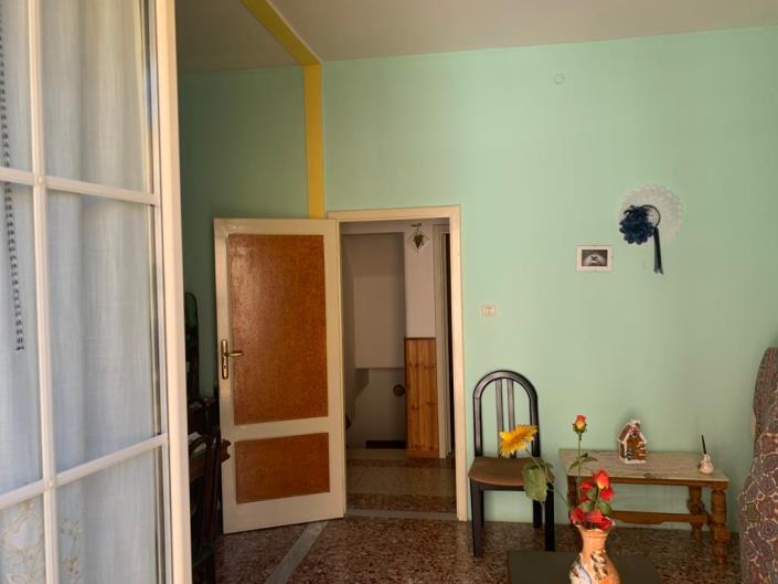 Image No.13-3 Bed Townhouse for sale