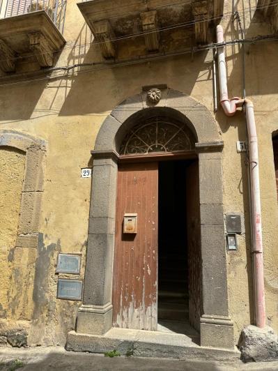 Image No.4-2 Bed Townhouse for sale