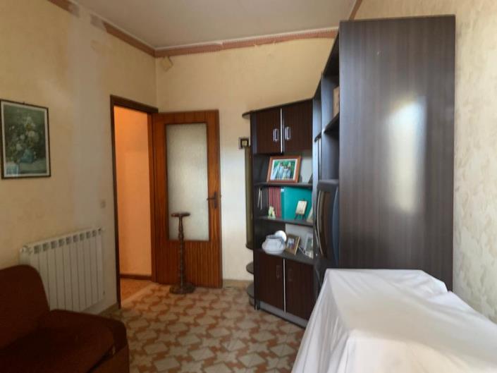 Image No.14-4 Bed Townhouse for sale