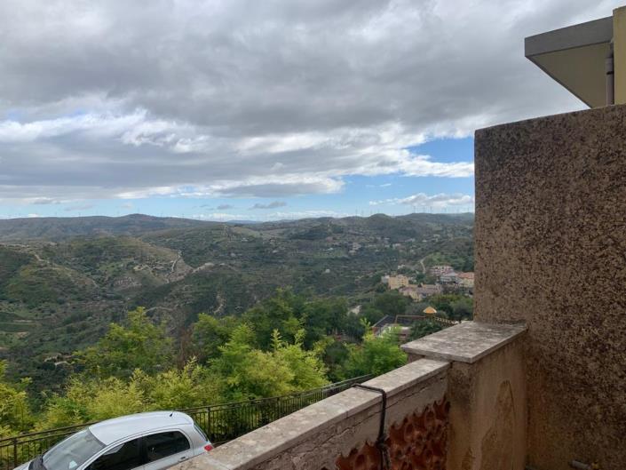 Image No.35-4 Bed Townhouse for sale