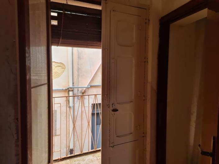 Image No.11-3 Bed Townhouse for sale