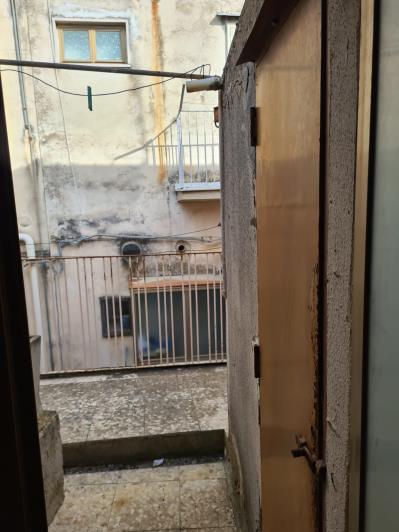 Image No.26-3 Bed Townhouse for sale