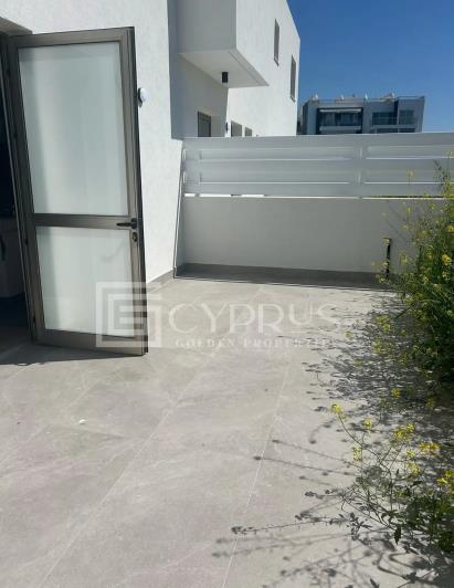 Image No.16-2 Bed Townhouse for sale