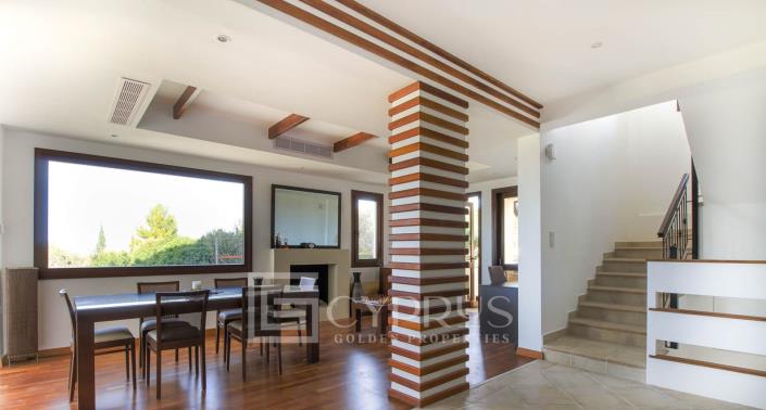 Image No.6-4 Bed Villa / Detached for sale