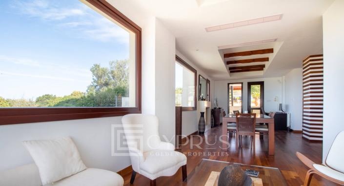 Image No.8-4 Bed Villa / Detached for sale