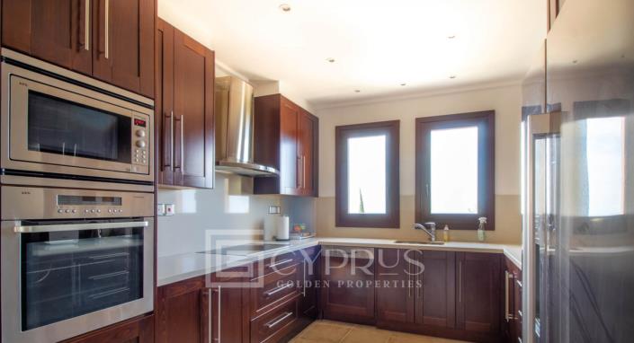 Image No.11-4 Bed Villa / Detached for sale