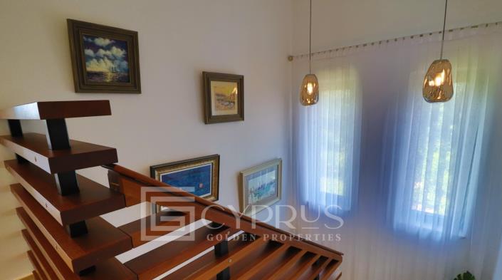 Image No.13-4 Bed Villa / Detached for sale