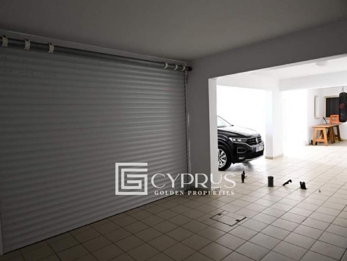 Image No.12-5 Bed Bungalow for sale