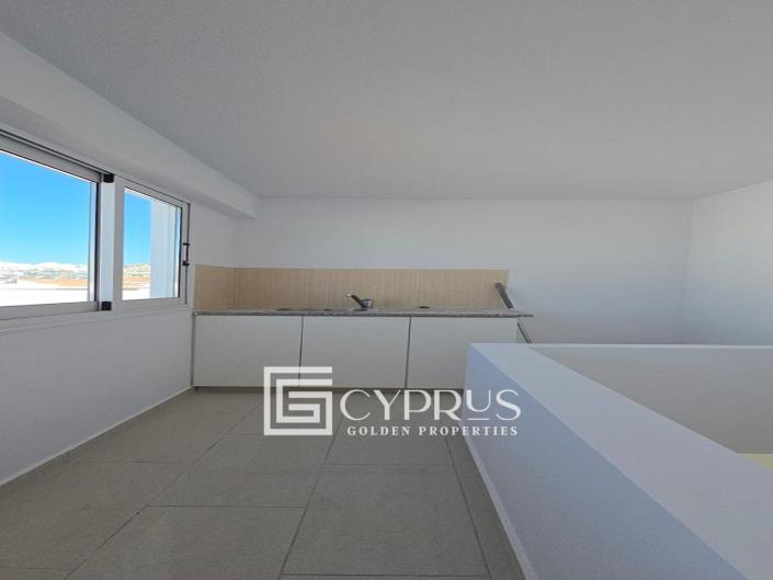 Image No.5-2 Bed House for sale