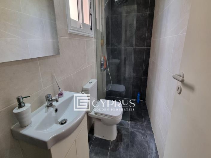 Image No.17-2 Bed Townhouse for sale