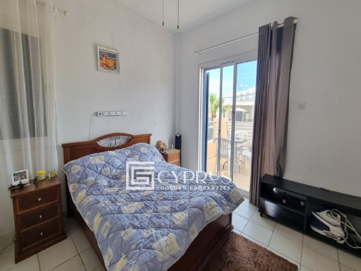 Image No.11-2 Bed Townhouse for sale