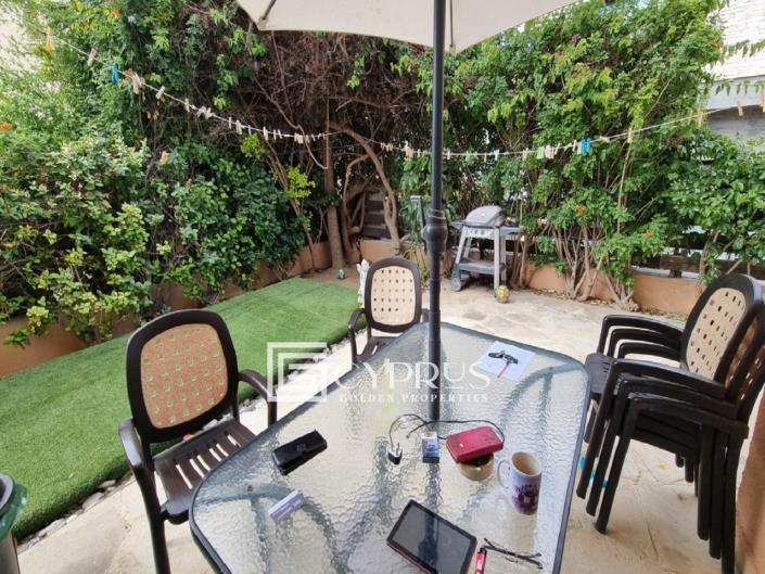 Image No.18-2 Bed Townhouse for sale