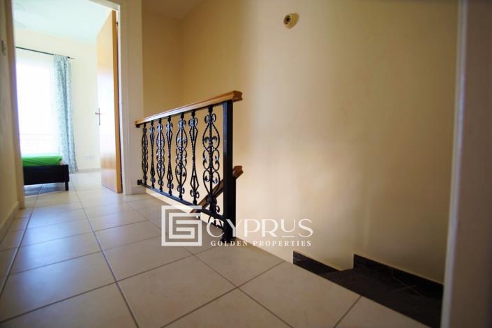 Image No.15-2 Bed Semi-Detached for sale