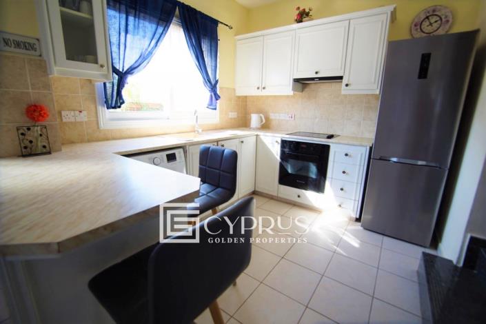 Image No.22-2 Bed Semi-Detached for sale