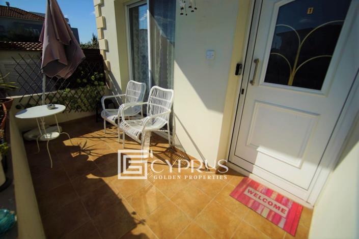 Image No.30-2 Bed Semi-Detached for sale