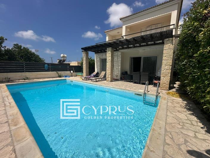 Image No.1-3 Bed Villa / Detached for sale