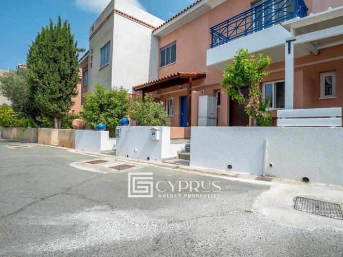 Image No.2-2 Bed Townhouse for sale