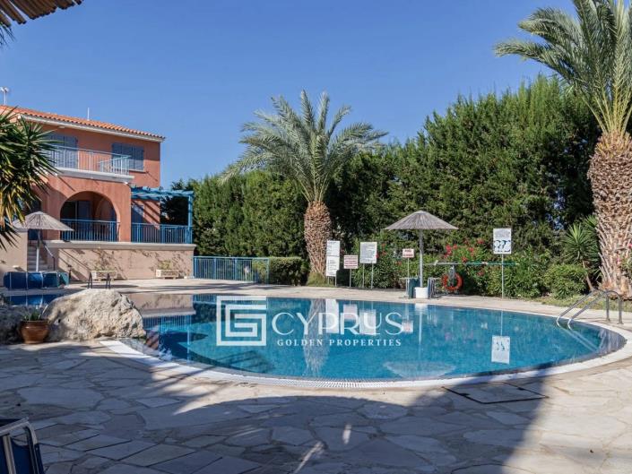 Image No.15-2 Bed Townhouse for sale