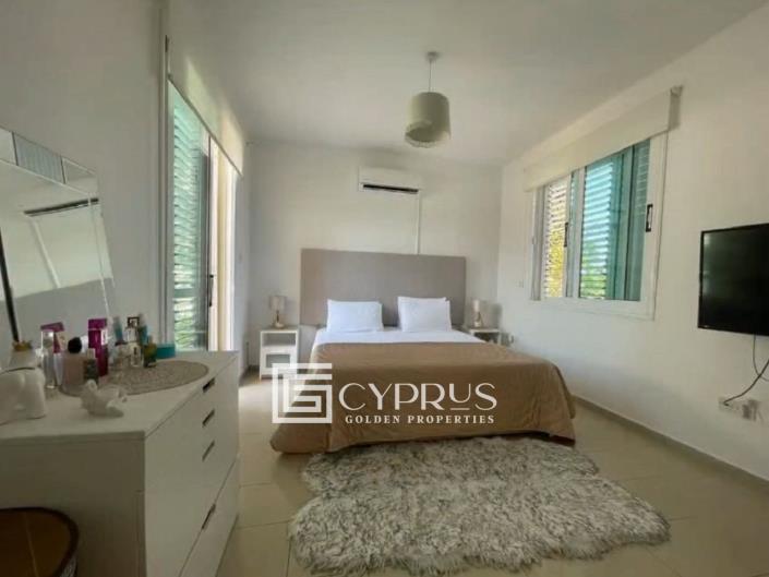 Image No.9-3 Bed Villa / Detached for sale