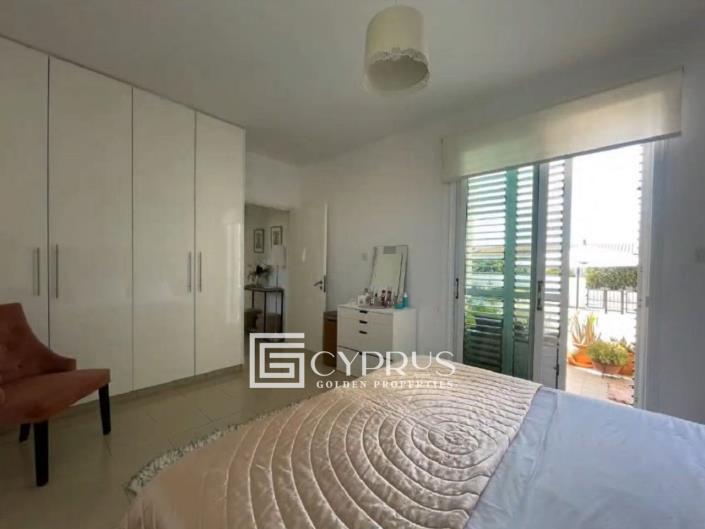 Image No.10-3 Bed Villa / Detached for sale