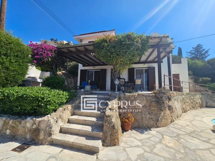 Image No.1-3 Bed Villa / Detached for sale