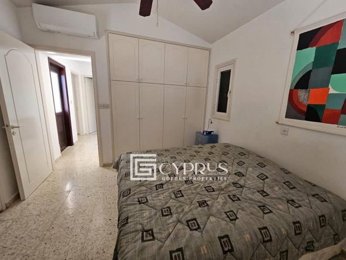 Image No.12-3 Bed Villa / Detached for sale