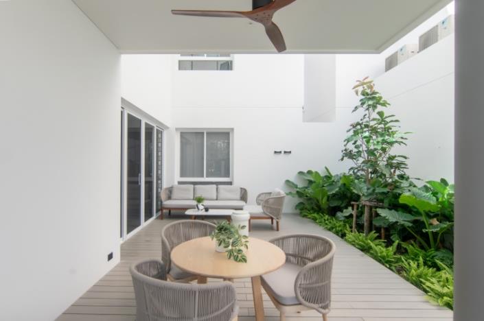 Image No.4-2 Bed Villa for sale