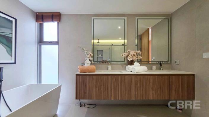 Image No.43-3 Bed Villa for sale